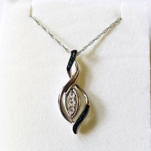 Kay Jewelrs Blue Diamond Silver Twisted 925 Infinity Pendant Necklace